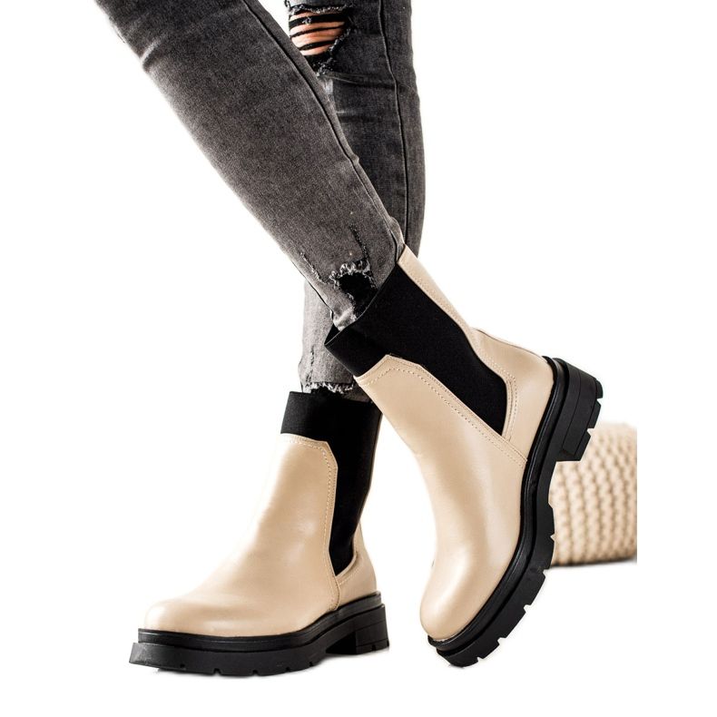 Trendiga Chelsea -stövlar beige svart