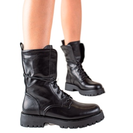 TRENDI Klassiska höga stövlar svart