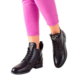 Camo Varma stövlar med en prydnad svart