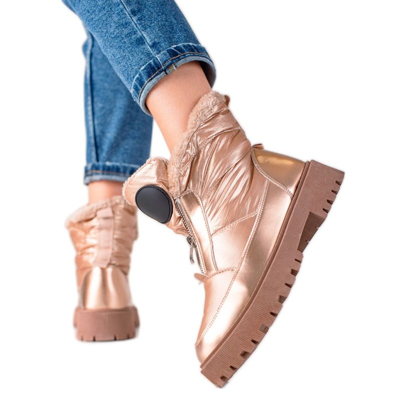 TRENDI Gyllene glänsande snöstövlar