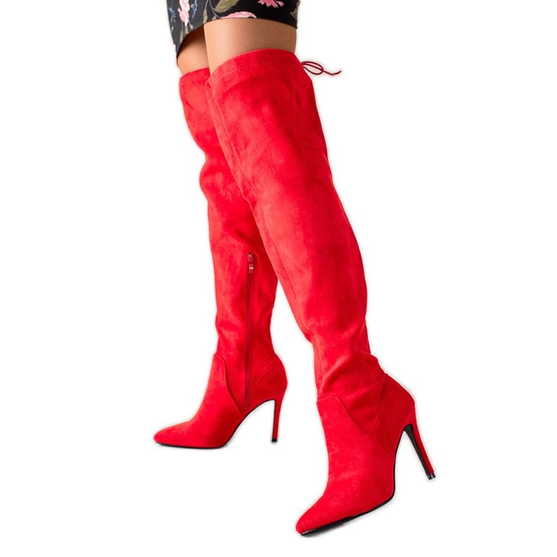 Small Swan Mocka stövlar på en hög klack röd