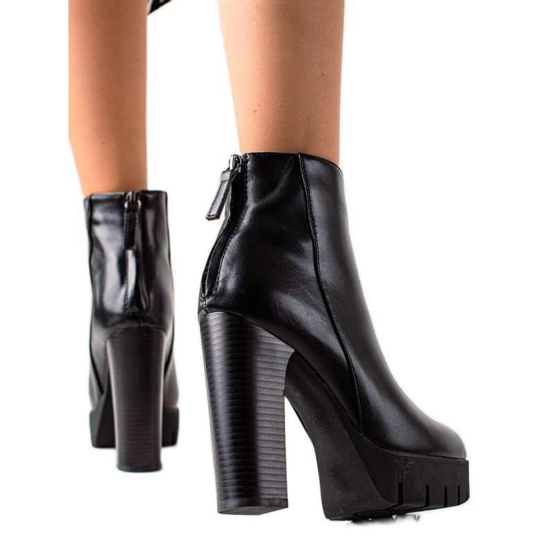 Camo Stövlar På Höga Klackar Och Paltform svart