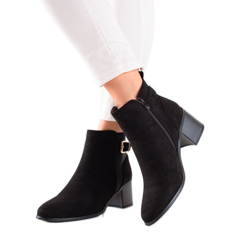 TRENDI Klassiska högklackade stövlar i mocka svart