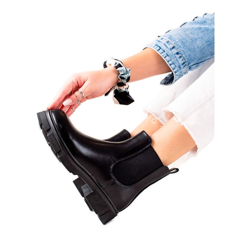 Ideal Shoes Varma Chelsea stövlar svart