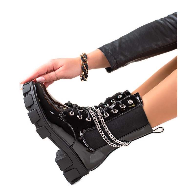 TRENDI Lackade Arbetare Med Kedjor svart