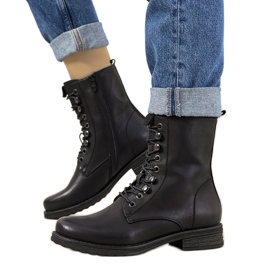 Svarta isolerade stövlar från Muro