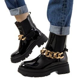 Svarta patentkängor med Tapia-kedja