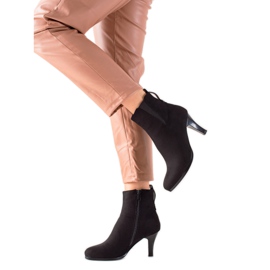 Gogo Varma stövlar på hög klack svart