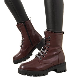 Rödbruna isolerade stövlar Valdez rödvin