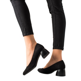 M.Daszyński Svarta Pumps På Låga Klackar