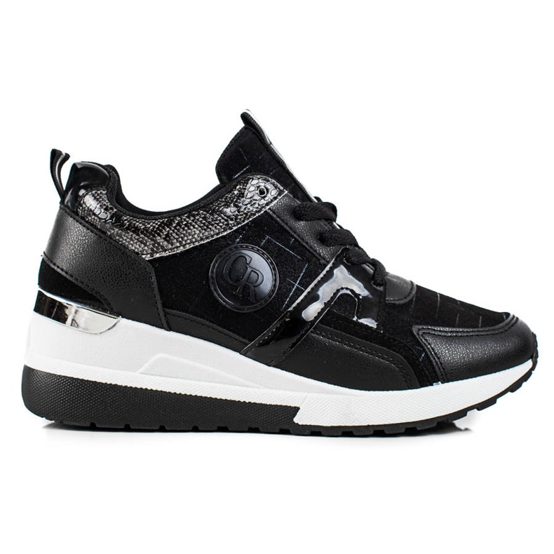 TRENDI Svarta sneakers