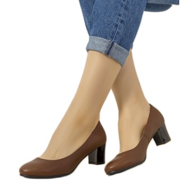 Bruna pumpar på pelaren