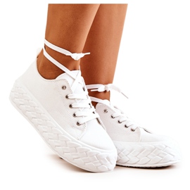 PS1 Sneakers På En Massiv Vit Suzane Plattform