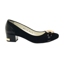 Svarta pumps med Neścior-dekor i guld