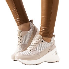 Beige sneakers på Cleveland wedge kaki