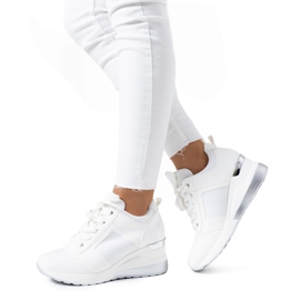 Vita sneakers på Lockett-kilen silver-