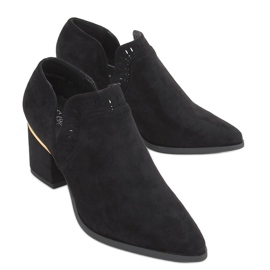 Högklackade skor från Aila Black svart