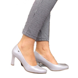 Pumpar på Sergio Leone W SK39S post silver