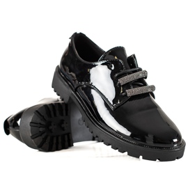 Goodin Lackerade brogues svart