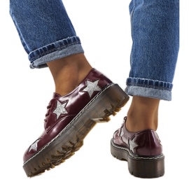 Rödbruna skor med Starl stjärnor mångfärgad