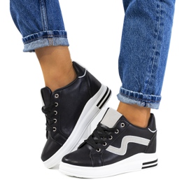 Svarta sneakers på Piazza wedge