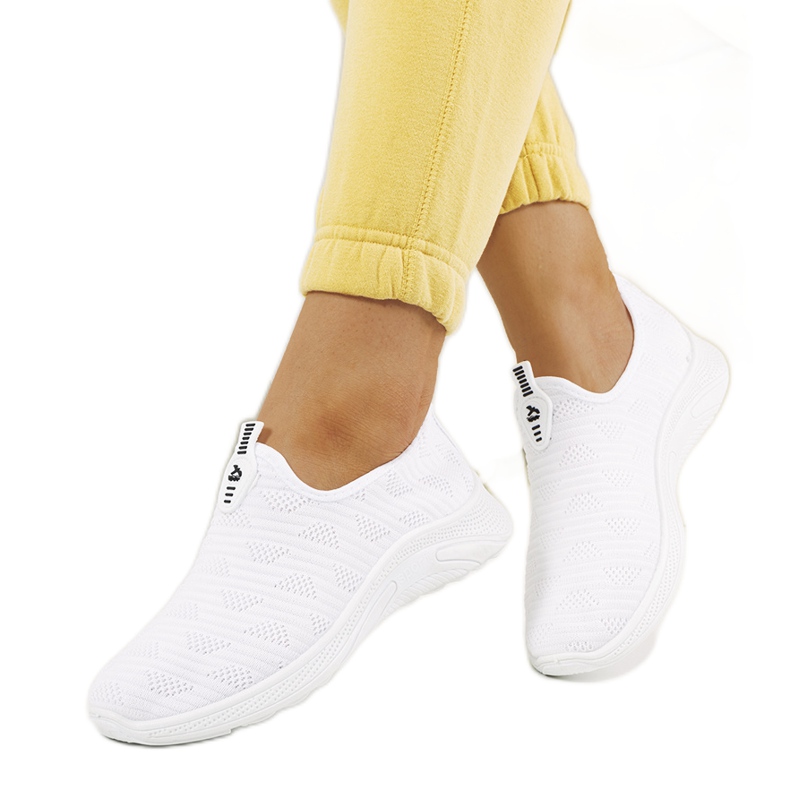 Abbys vita träningsskor