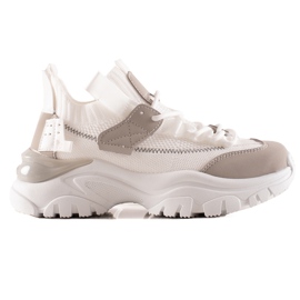 TRENDI Moderiktiga sneakers med snörning beige vit