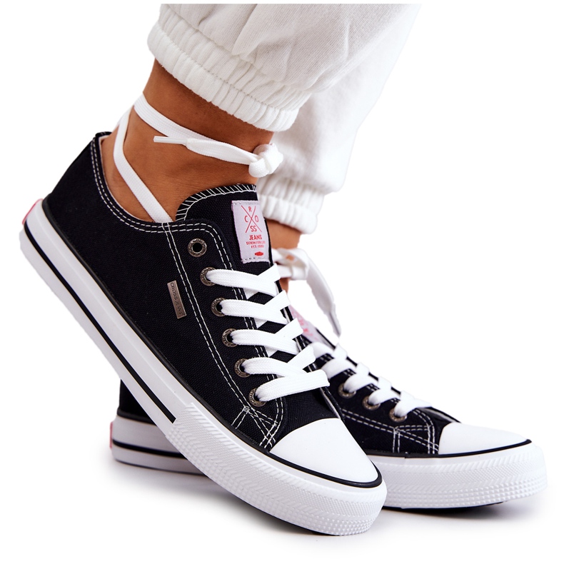 Klassiska sneakers för kvinnor Cross Jeans JJ2R4011C Svart