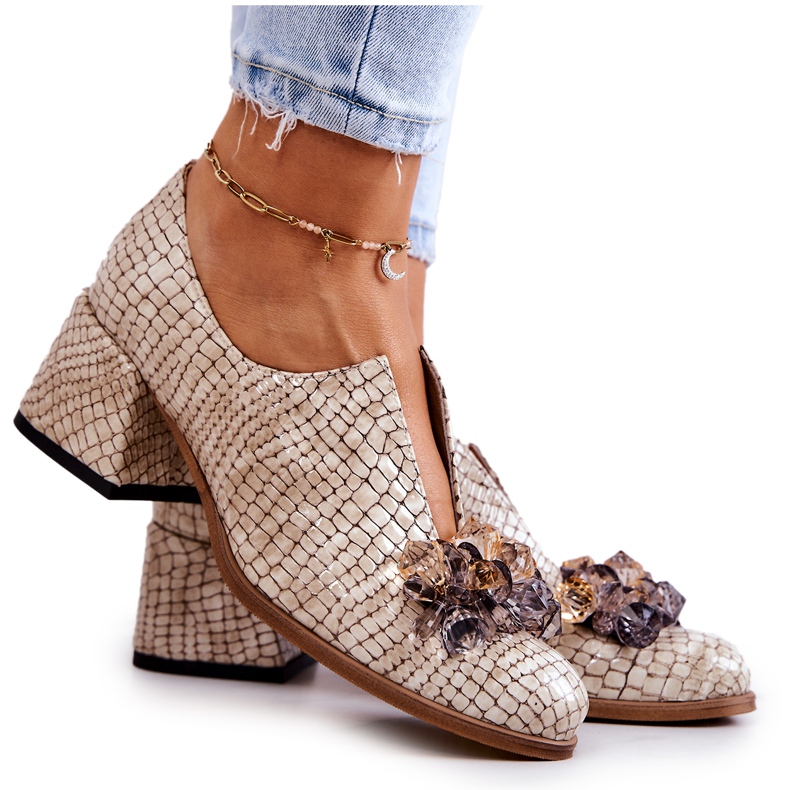 PA2 Elegant högklackat läder med beige Delaver-dekoration