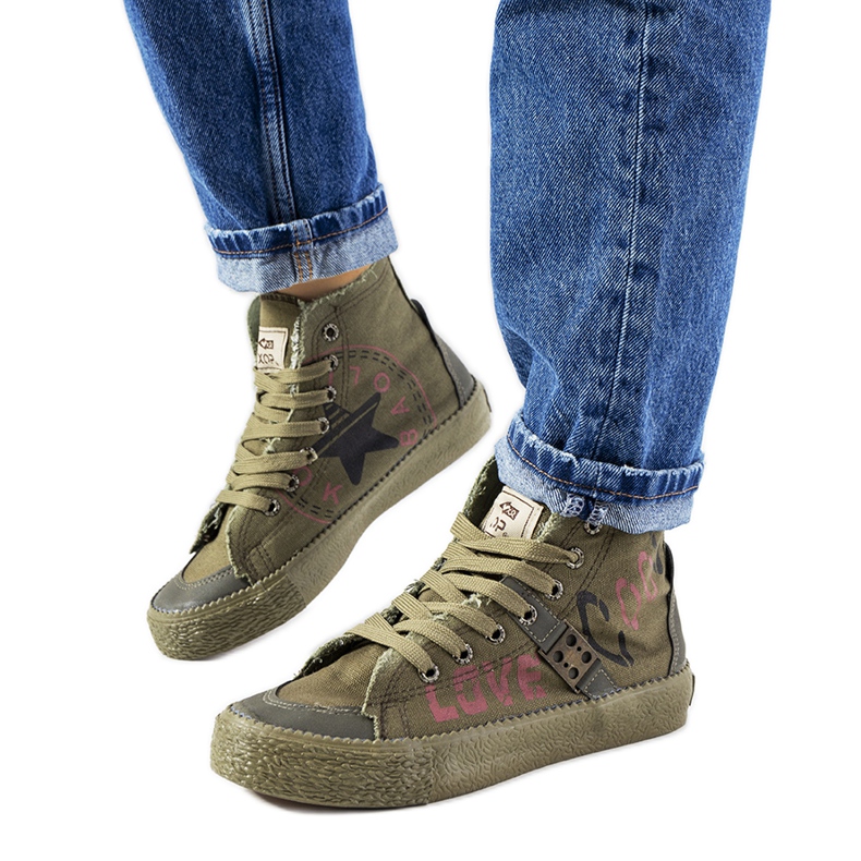 Gröna ankelhöga sneakers från Amabella kaki