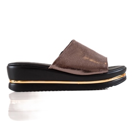 Goodin Blanka Tofflor På Plattformen brun