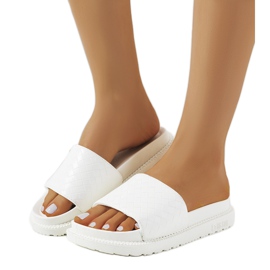 Vita tofflor på Big Star HH274683-plattformen