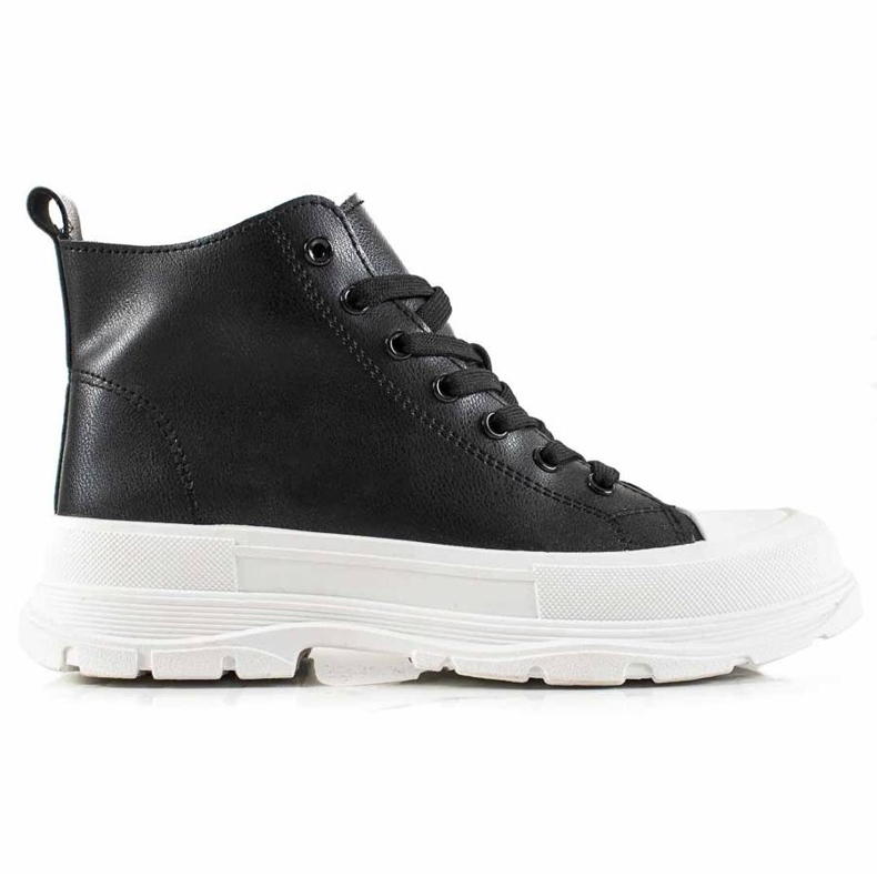 TRENDI Höga svarta sneakers