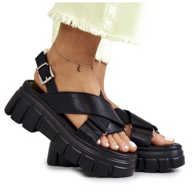 PE1 Lädersandaler på den svarta Betti-plattformen