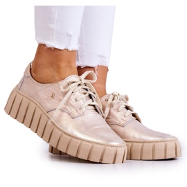 Lemar Läderbrogues på beige-guld hypnosplattform gyllene