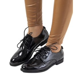 Svartlackade damskor Gardi