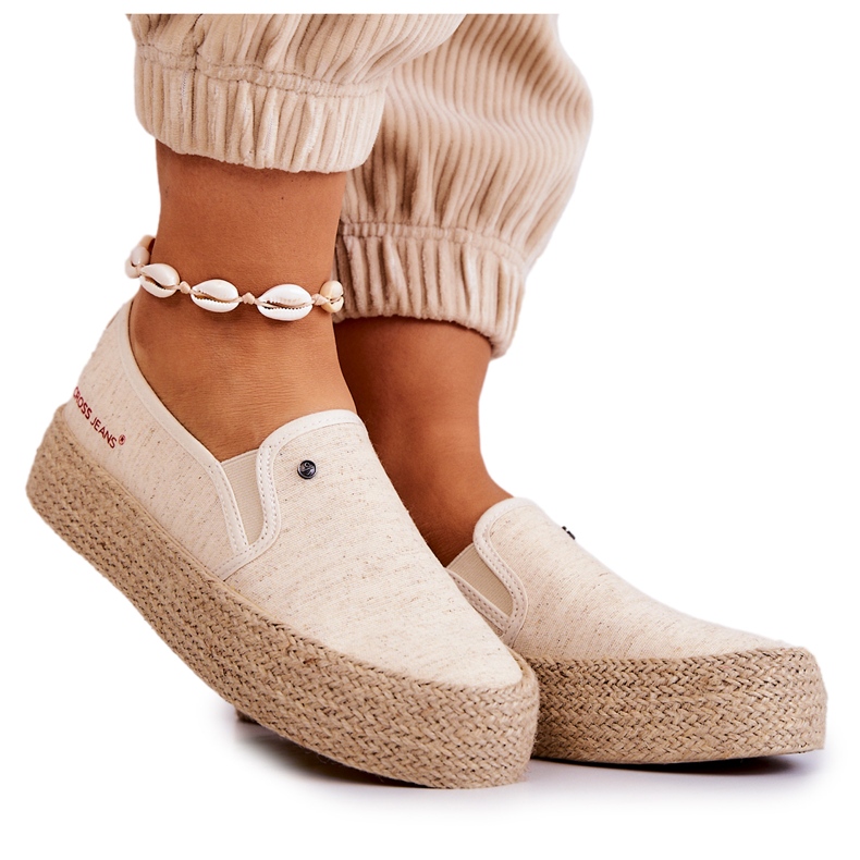 Espadriller för kvinnor på plattformen Cross Jeans JJ2R4014C Beige
