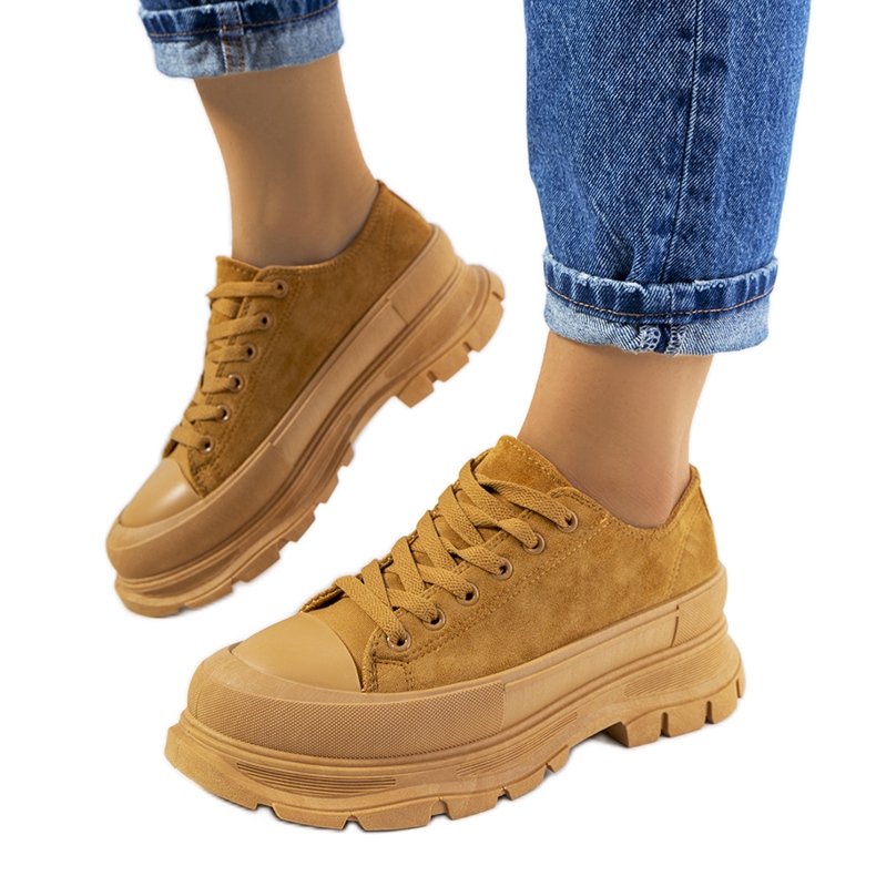 Bruna sneakers på Baldi-plattformen mångfärgad gul