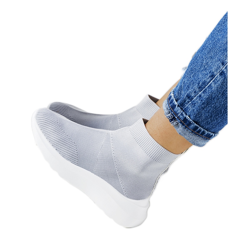 Gråa high-top sneakers från Jennifer