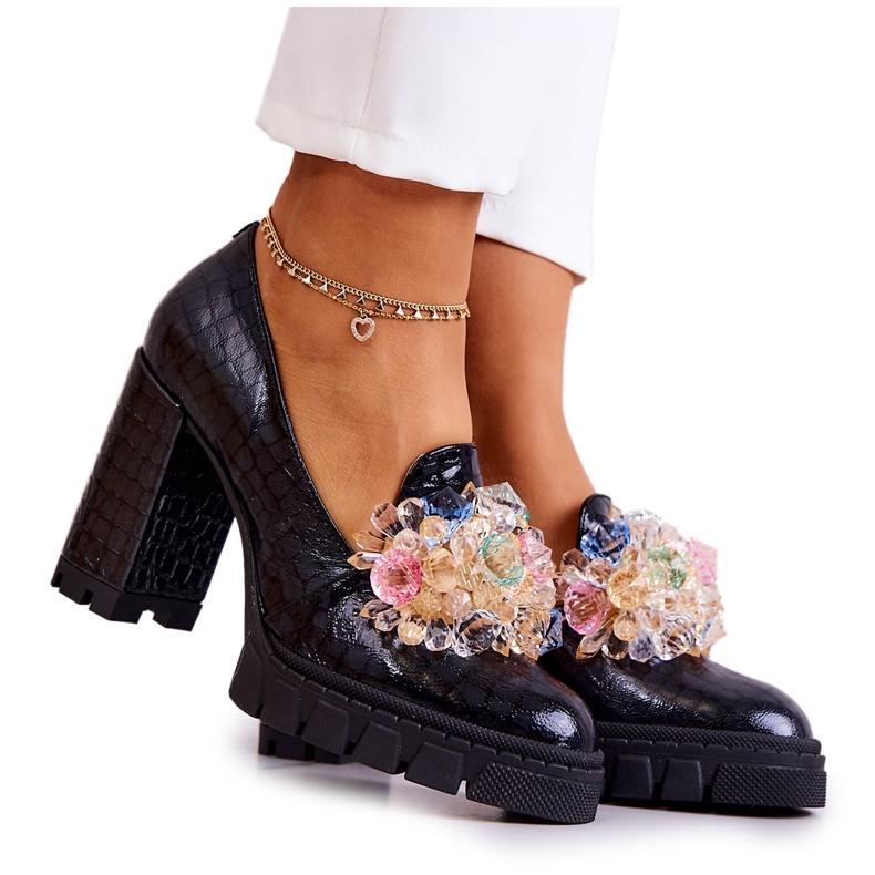 PA2 Eleganta pumps med svart Caterine Snakes Ornament