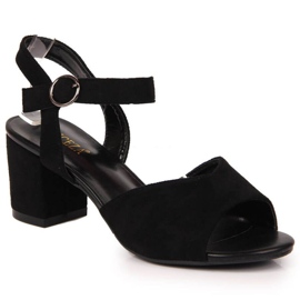Svarta sandaler på Vinceza W JAN113A stolpen