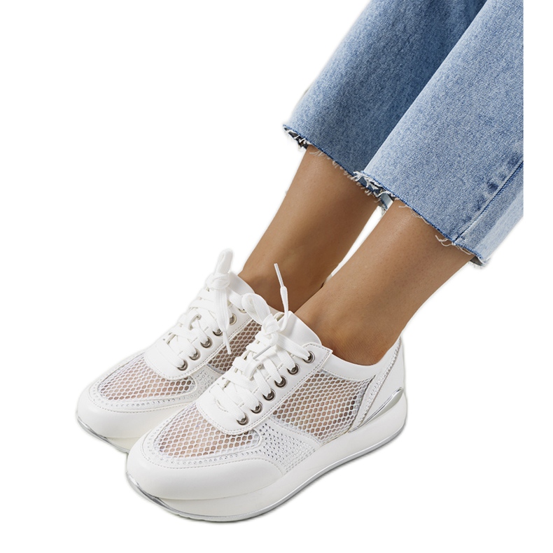 Vita mesh sneakers från Ilkay