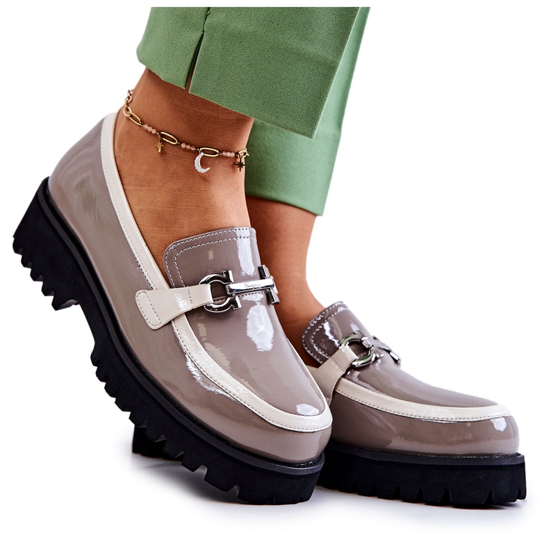 S.Barski Lackade Dam Loafers Beige-Vit Cassida