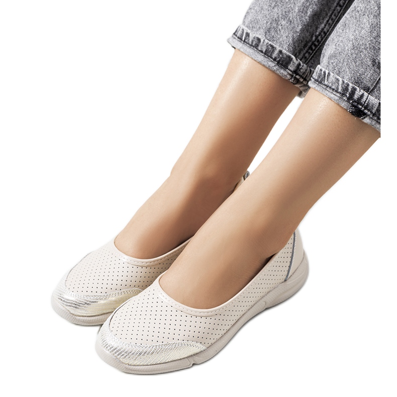 Mirjam ballerinor i beige läder