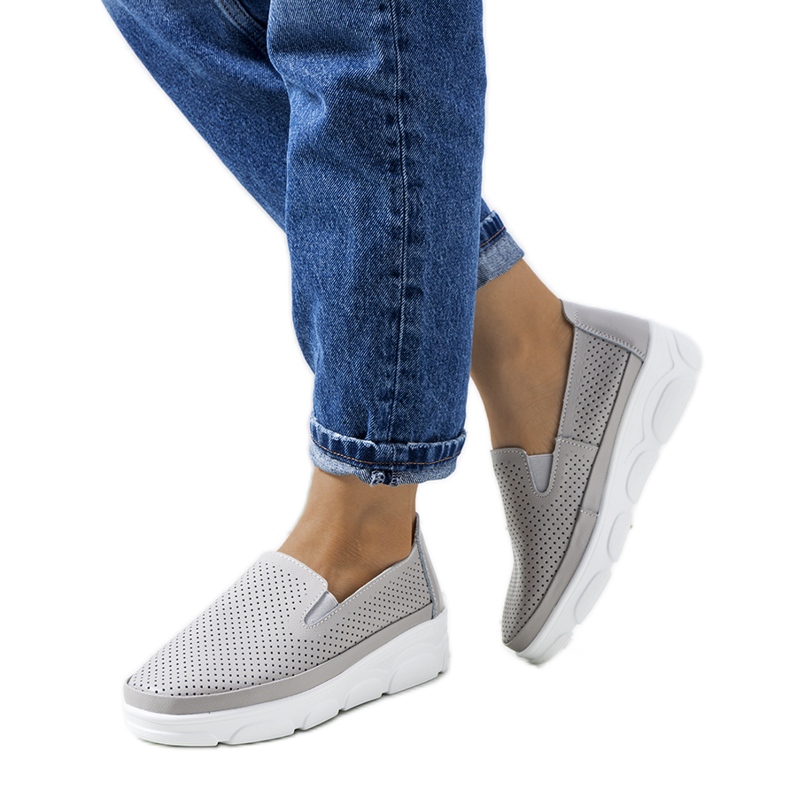 Gråa skinnsneakers från Velders