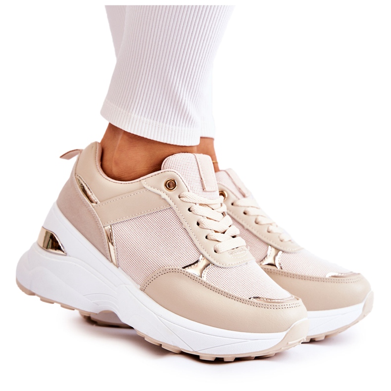 PG1 Dam Beige Activity Shiny Wedge Sportskor gyllene