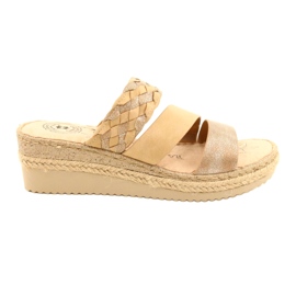 Kvinnors flip flops med en kilflätan Jezzi 22sd98-4566 Beige