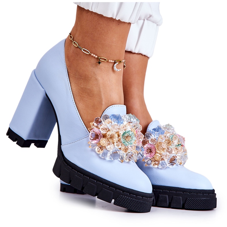 PA2 Eleganta pumpar med slät blå caterine-prydnad