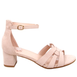 Avium Beige sandaler med klackar