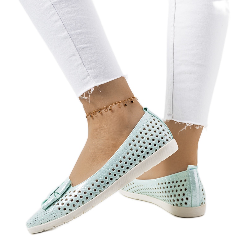 Inney gröna glänsande ballerinor